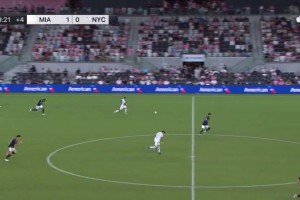 迈阿密2-0领先！梅西助攻，德保罗